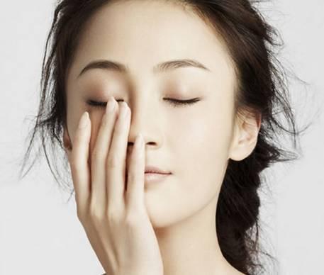 卸完妆满脸雀斑?坚持这七招你就是素颜女神!