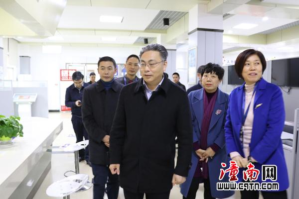 市退役军人事务局张邦平一行来潼调研工作