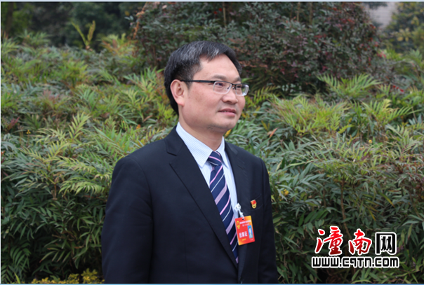 区人大代表李军尾菜治理刻不容缓