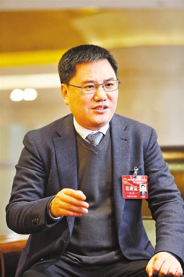 市人大代表,铜梁区委书记唐小平